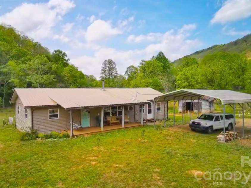 3325 Pack Mountain Road, Murphy, NC 28906.  MLS# CAR4390352, YatesRealty ID 29160. 