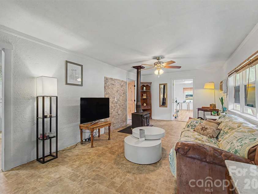 3325 Pack Mountain Road, Murphy, NC 28906.  MLS# CAR4390352, YatesRealty ID 29160. 