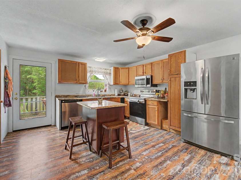 3325 Pack Mountain Road, Murphy, NC 28906.  MLS# CAR4390352, YatesRealty ID 29160. 