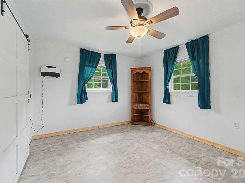3325 Pack Mountain Road, Murphy, NC 28906.  MLS# CAR4390352, YatesRealty ID 29160. 