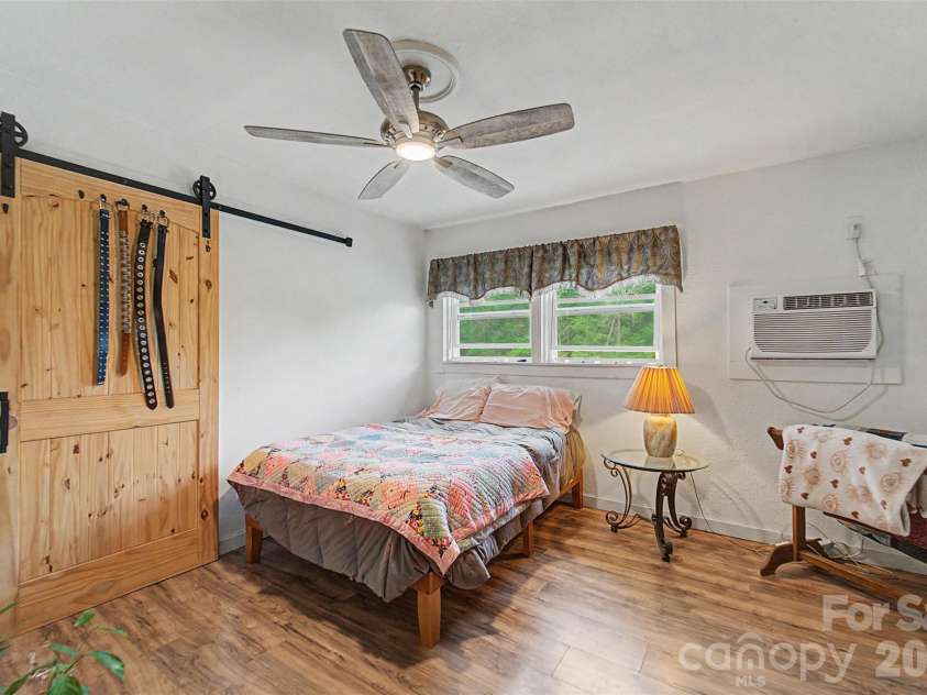 3325 Pack Mountain Road, Murphy, NC 28906.  MLS# CAR4390352, YatesRealty ID 29160. 