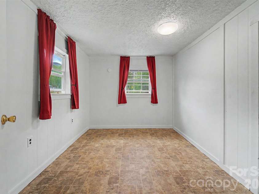 3325 Pack Mountain Road, Murphy, NC 28906.  MLS# CAR4390352, YatesRealty ID 29160. 