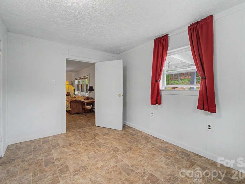3325 Pack Mountain Road, Murphy, NC 28906.  MLS# CAR4390352, YatesRealty ID 29160. 