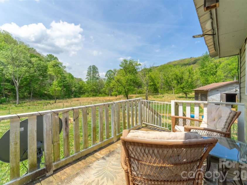 3325 Pack Mountain Road, Murphy, NC 28906.  MLS# CAR4390352, YatesRealty ID 29160. 