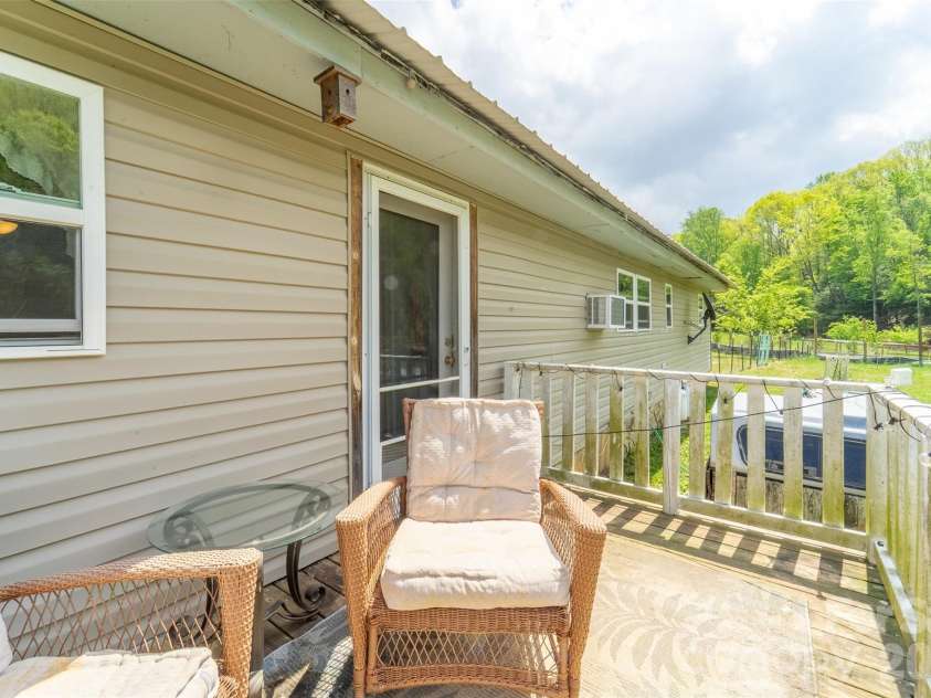 3325 Pack Mountain Road, Murphy, NC 28906.  MLS# CAR4390352, YatesRealty ID 29160. 