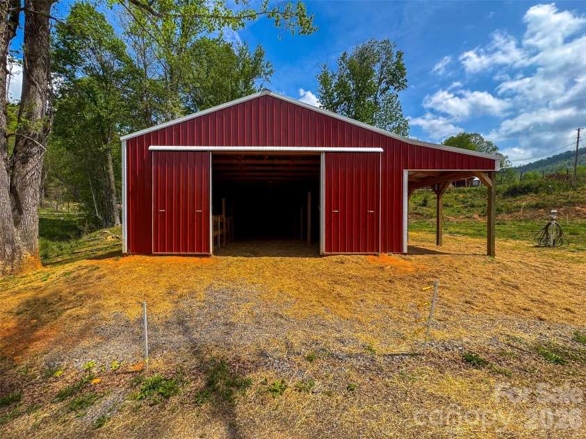 3325 Pack Mountain Road, Murphy, NC 28906.  MLS# CAR4390352, YatesRealty ID 29160. 