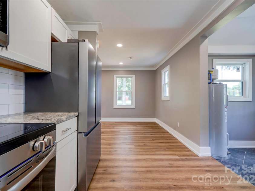 205 Crescent Drive, Bessemer City, NC 28016.  MLS# CAR4282140, YatesRealty ID 29161. 