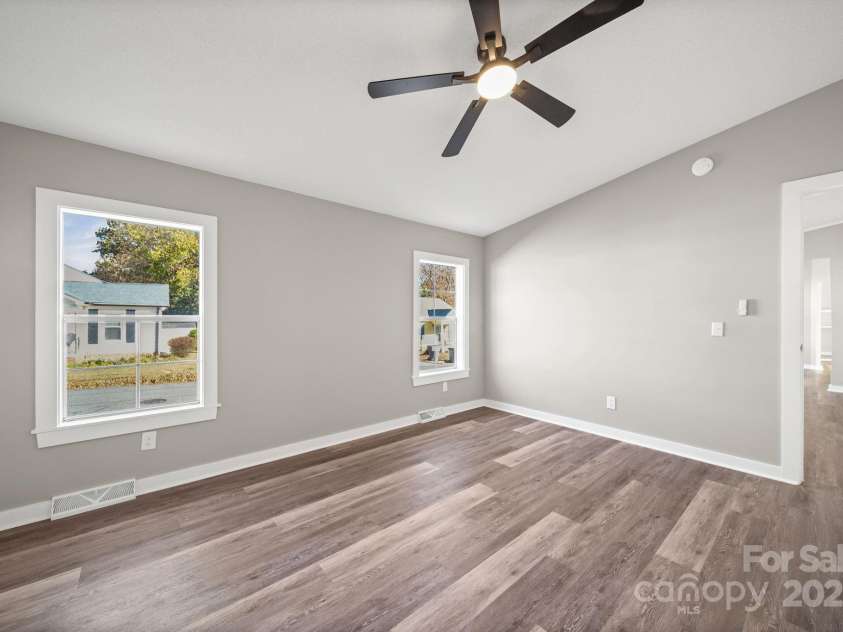 2008 Woodlawn Street, Kannapolis, NC 28083.  MLS# CAR4322621, YatesRealty ID 29162. 