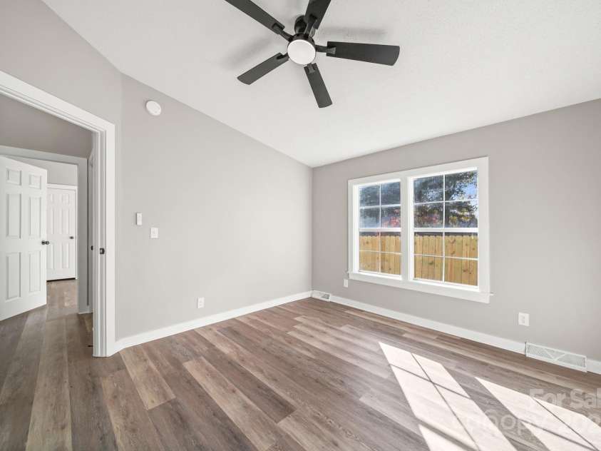 2008 Woodlawn Street, Kannapolis, NC 28083.  MLS# CAR4322621, YatesRealty ID 29162. 