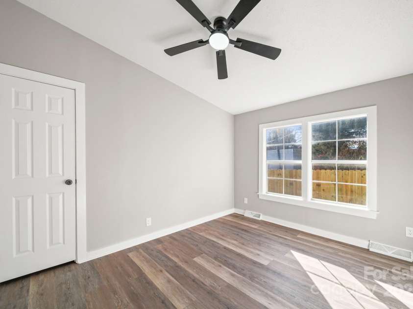 2008 Woodlawn Street, Kannapolis, NC 28083.  MLS# CAR4322621, YatesRealty ID 29162. 