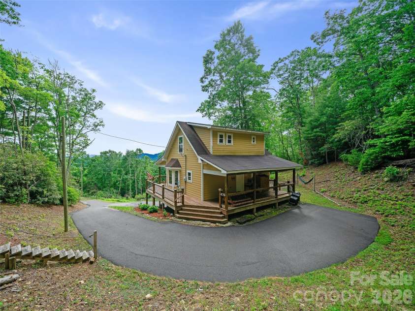 226 Orchard View Trail, Spruce Pine, NC 28777.  MLS# CAR4390125, YatesRealty ID 29162. 