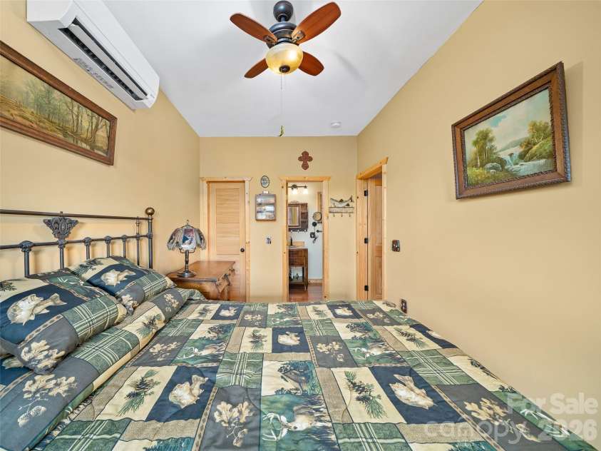 226 Orchard View Trail, Spruce Pine, NC 28777.  MLS# CAR4390125, YatesRealty ID 29162. 