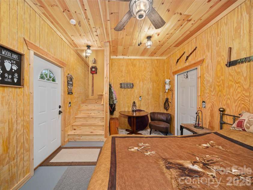 226 Orchard View Trail, Spruce Pine, NC 28777.  MLS# CAR4390125, YatesRealty ID 29162. 
