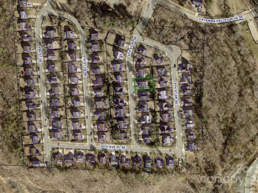 1961 9th Street Place, Hickory, NC 28602.  MLS# CAR4274490, YatesRealty ID 29163. 