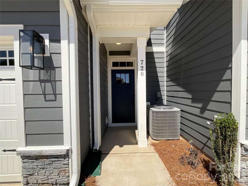 722 Longleaf Avenue, Gastonia, NC 28056.  MLS# CAR4385939, YatesRealty ID 29164. Representative photo