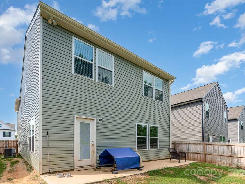 839 Foxglove Lane, York, SC 29745.  MLS# CAR4275327, YatesRealty ID 29164. 