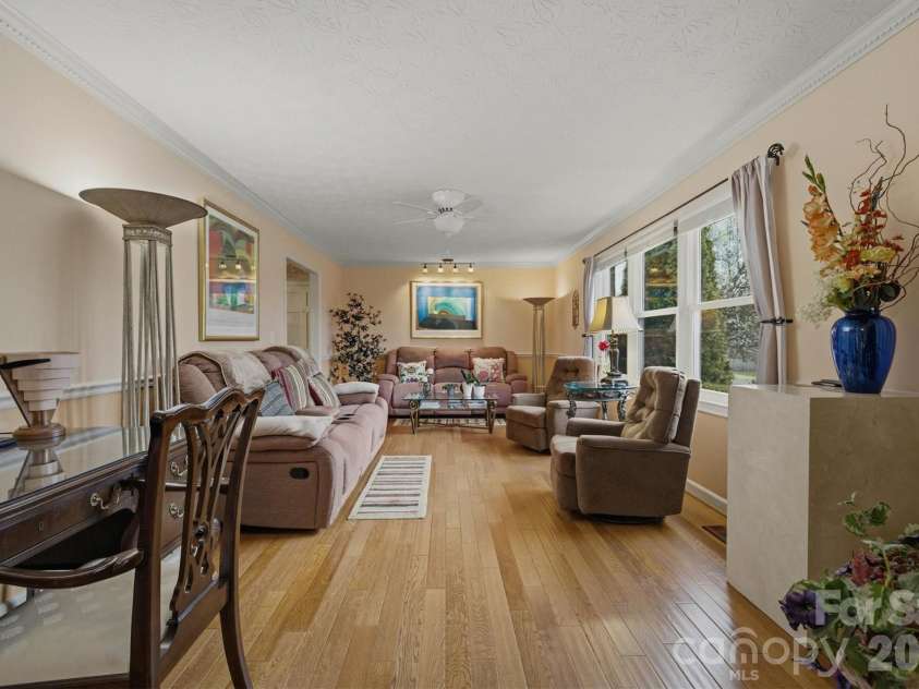 1405 Lower Creek Drive, Lenoir, NC 28645.  MLS# CAR4350056, YatesRealty ID 29165. 