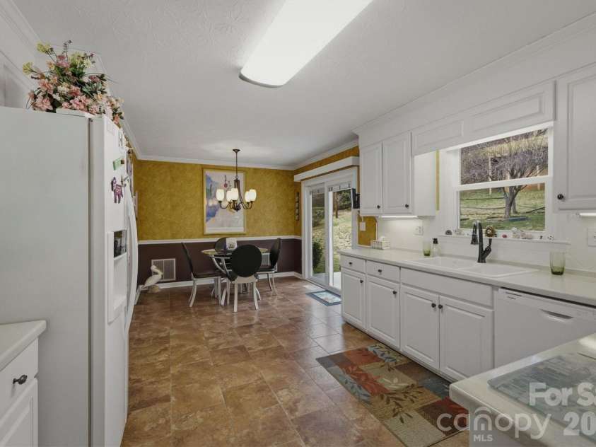 1405 Lower Creek Drive, Lenoir, NC 28645.  MLS# CAR4350056, YatesRealty ID 29165. 