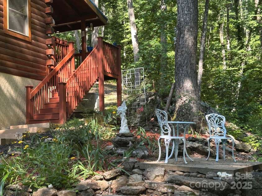 184 Poplar Drive, Lake Lure, NC 28746.  MLS# CAR4285241, YatesRealty ID 29166. 