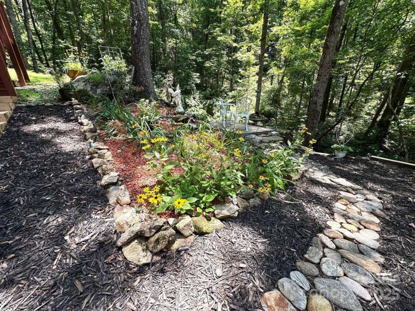 184 Poplar Drive, Lake Lure, NC 28746.  MLS# CAR4285241, YatesRealty ID 29166. Many special touches