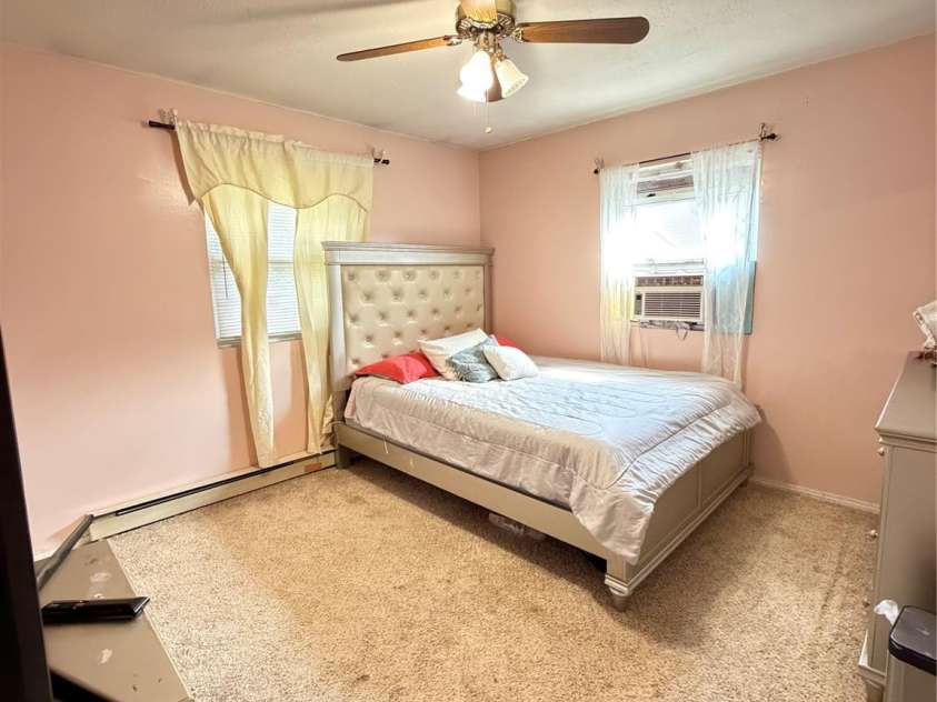 112 Academy Avenue, Concord, NC 28025.  MLS# CAR4384073, YatesRealty ID 29167. 