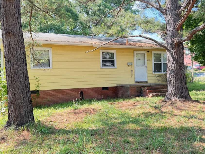 112 Academy Avenue, Concord, NC 28025.  MLS# CAR4384073, YatesRealty ID 29167. 