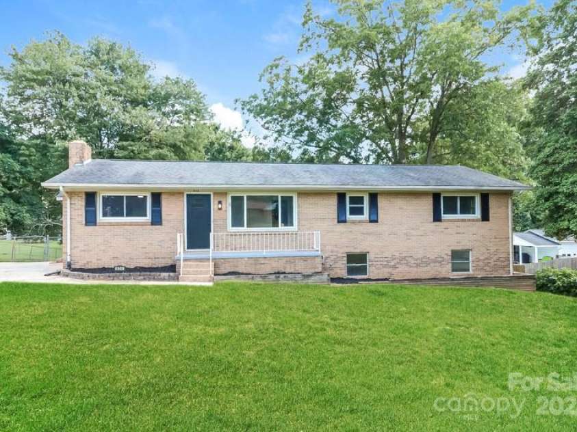 606 Iowa Avenue, Bessemer City, NC 28016.  MLS# CAR4286632, YatesRealty ID 29167. 