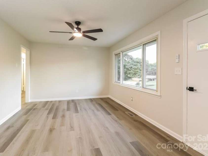 606 Iowa Avenue, Bessemer City, NC 28016.  MLS# CAR4286632, YatesRealty ID 29167. 