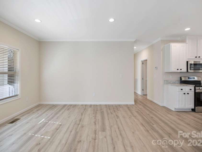 1663 Williamson Creek Road, Pisgah Forest, NC 28768.  MLS# CAR4194692, YatesRealty ID 29168. Dining area