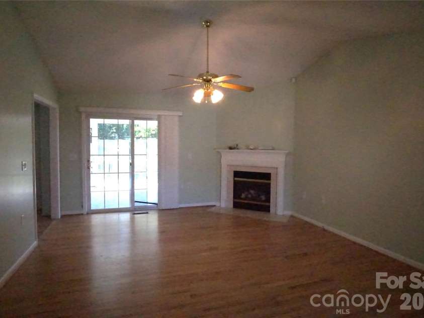 3795 River Road, Hickory, NC 28602.  MLS# CAR4389506, YatesRealty ID 29168. 