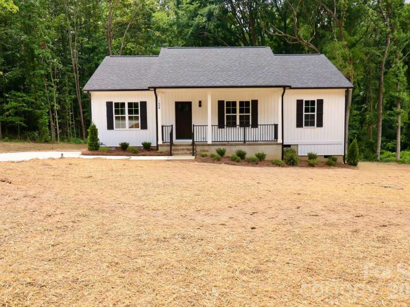1608 Russell Courtney Road, Monroe, NC 28112.  MLS# CAR4391416, YatesRealty ID 29169. 