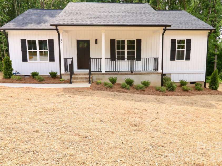 1608 Russell Courtney Road, Monroe, NC 28112.  MLS# CAR4391416, YatesRealty ID 29169. 