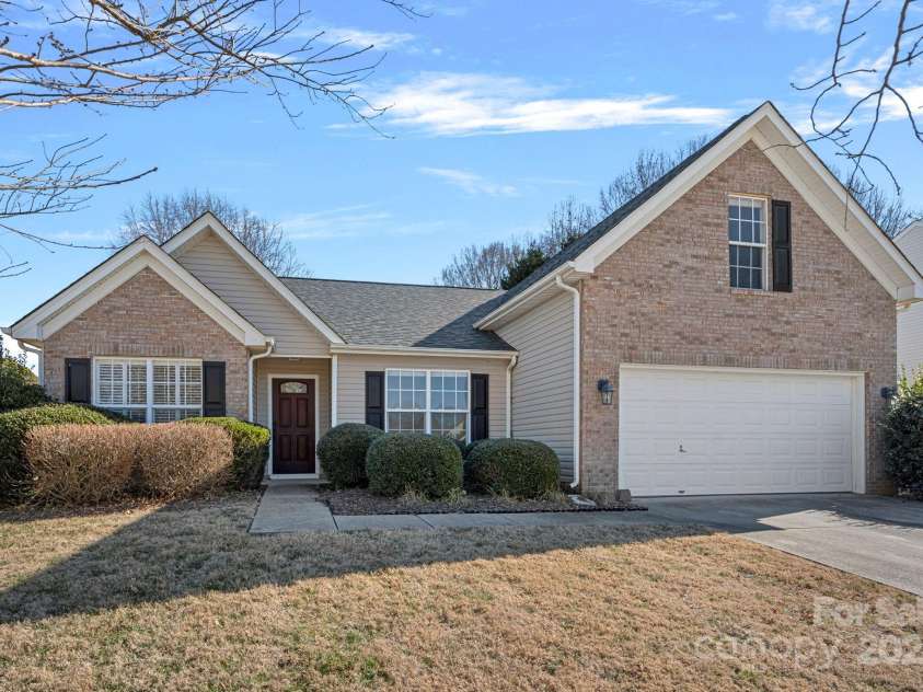 109 Washburn Range Drive, Mooresville, NC 28115.  MLS# CAR4215076, YatesRealty ID 2917. 