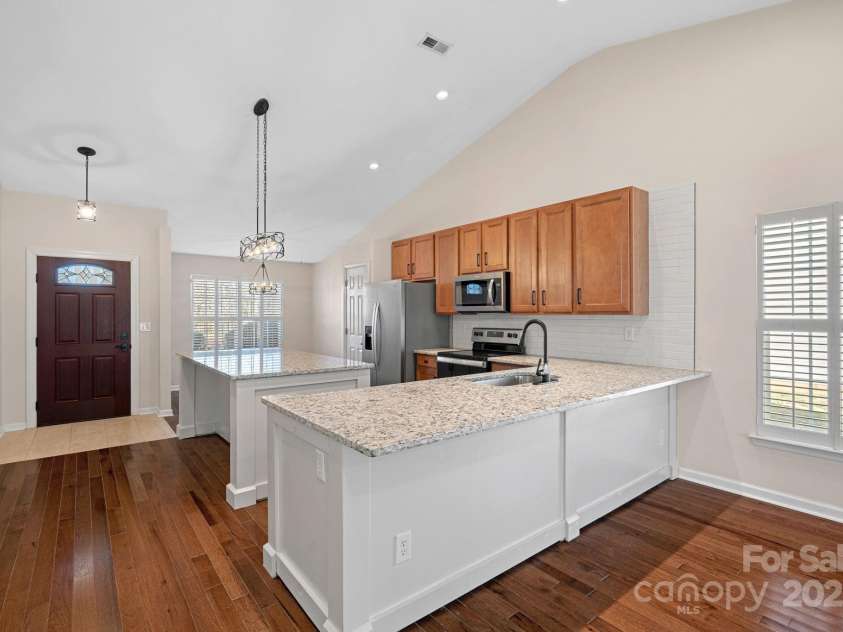 109 Washburn Range Drive, Mooresville, NC 28115.  MLS# CAR4215076, YatesRealty ID 2917. 