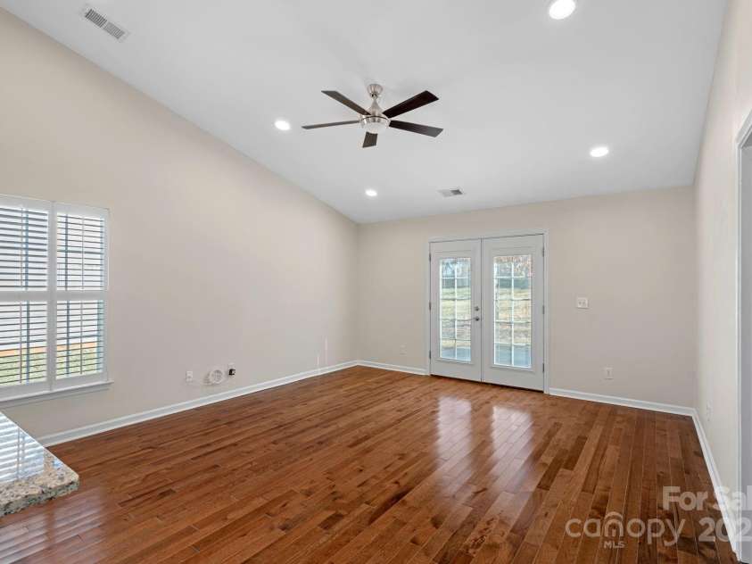 109 Washburn Range Drive, Mooresville, NC 28115.  MLS# CAR4215076, YatesRealty ID 2917. 