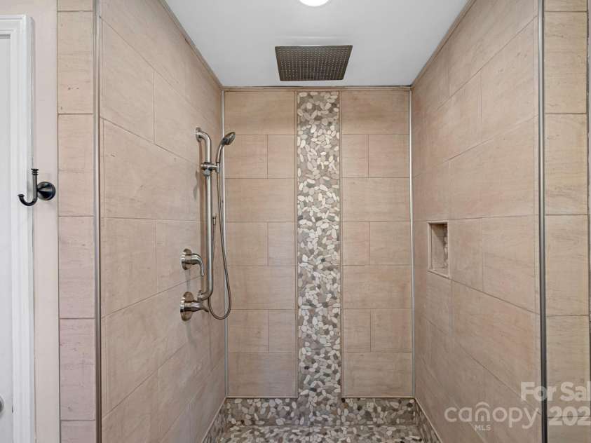 109 Washburn Range Drive, Mooresville, NC 28115.  MLS# CAR4215076, YatesRealty ID 2917. 