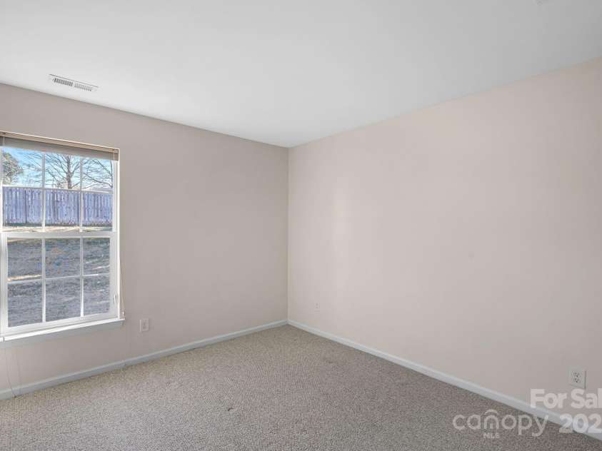 109 Washburn Range Drive, Mooresville, NC 28115.  MLS# CAR4215076, YatesRealty ID 2917. 