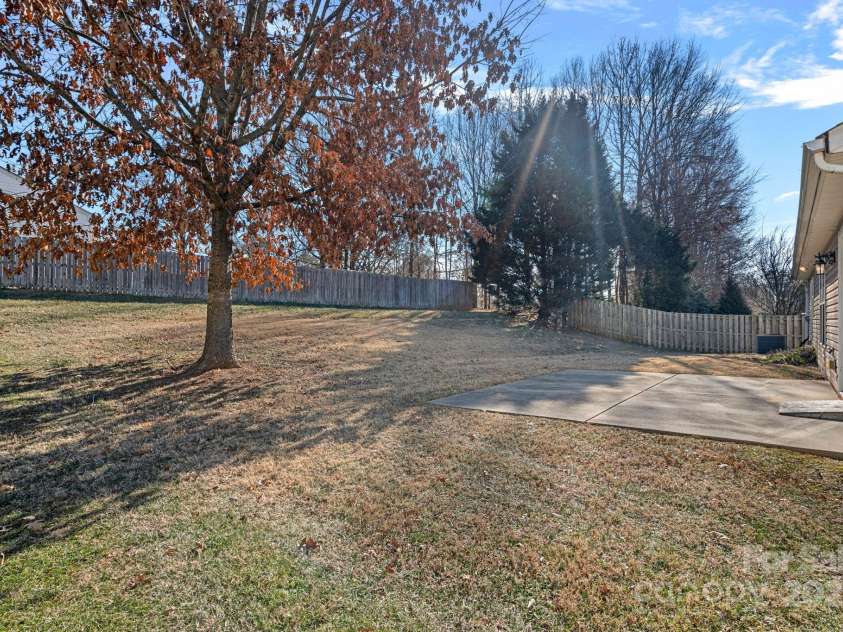109 Washburn Range Drive, Mooresville, NC 28115.  MLS# CAR4215076, YatesRealty ID 2917. 