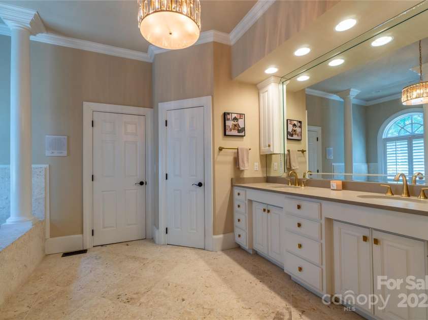 19002 Meta Road, Cornelius, NC 28031.  MLS# CAR4278049, YatesRealty ID 2917. 