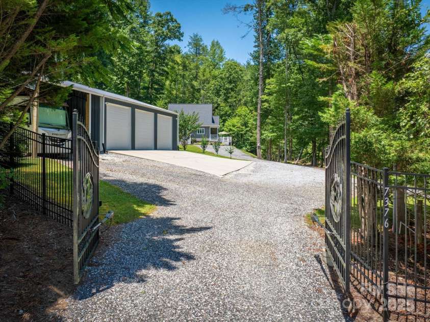 7376 NC 181 Highway, Morganton, NC 28655.  MLS# CAR4279078, YatesRealty ID 29170. 
