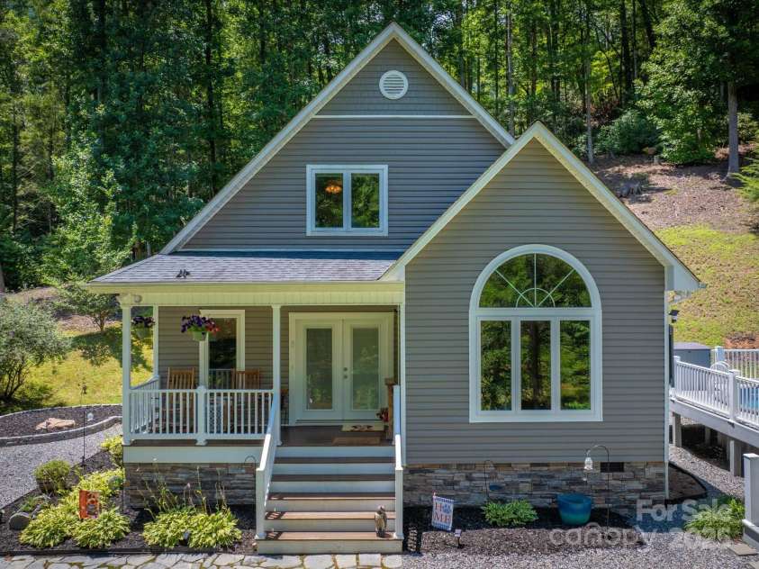 7376 NC 181 Highway, Morganton, NC 28655.  MLS# CAR4279078, YatesRealty ID 29170. 
