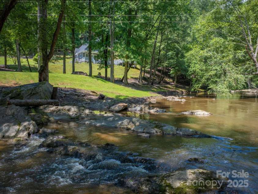 7376 NC 181 Highway, Morganton, NC 28655.  MLS# CAR4279078, YatesRealty ID 29170. 
