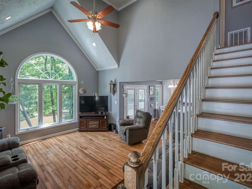 7376 NC 181 Highway, Morganton, NC 28655.  MLS# CAR4332770, YatesRealty ID 29170. 