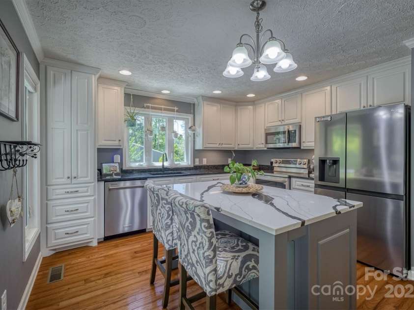 7376 NC 181 Highway, Morganton, NC 28655.  MLS# CAR4332770, YatesRealty ID 29170. 