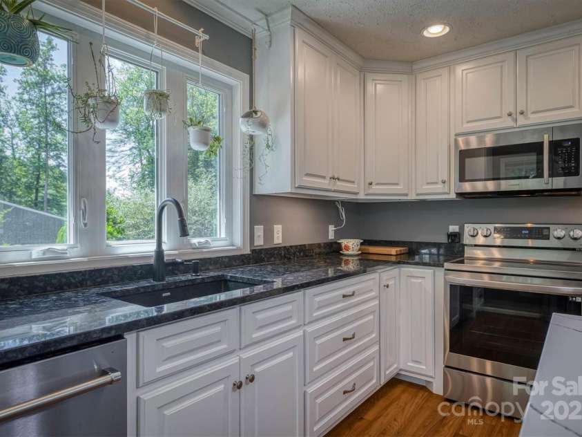 7376 NC 181 Highway, Morganton, NC 28655.  MLS# CAR4332770, YatesRealty ID 29170. 