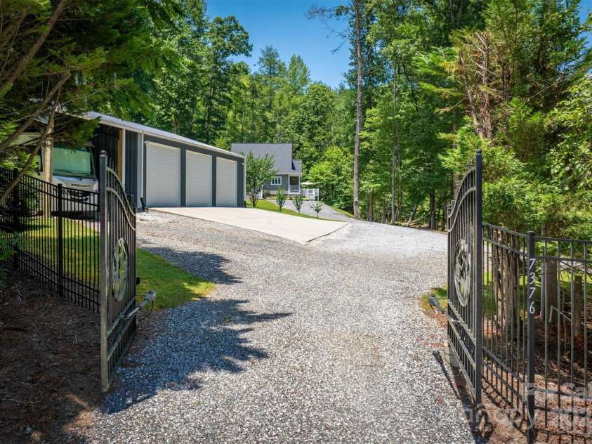 7376 NC 181 Highway, Morganton, NC 28655.  MLS# CAR4332770, YatesRealty ID 29170. 