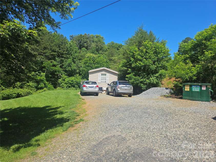 8 Mountain View Road, Weaverville, NC 28787.  MLS# CAR4390220, YatesRealty ID 29170. 