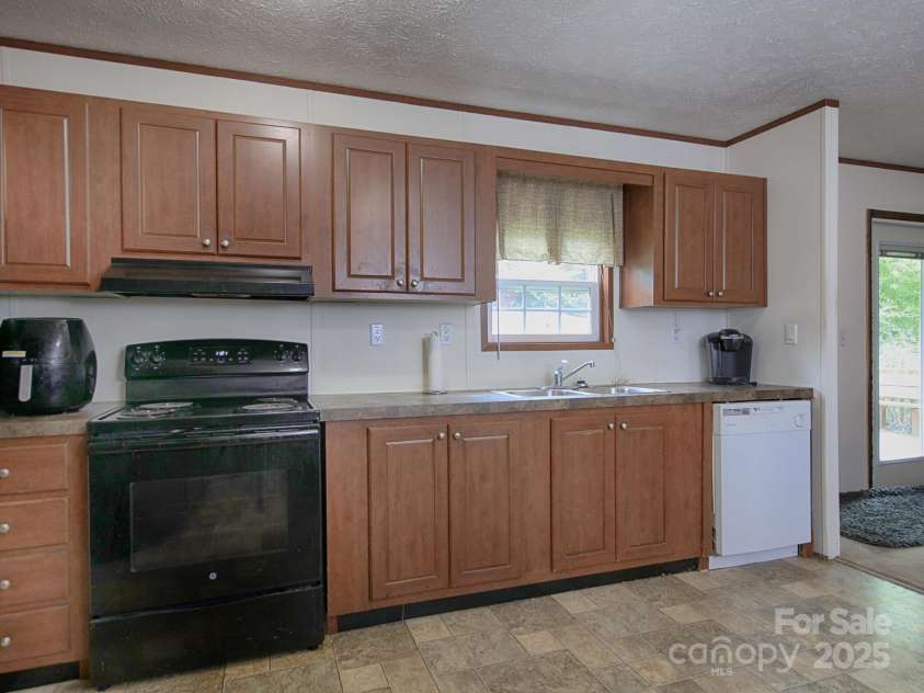 1858 Cody Court, Newton, NC 28658.  MLS# CAR4283160, YatesRealty ID 29171. 