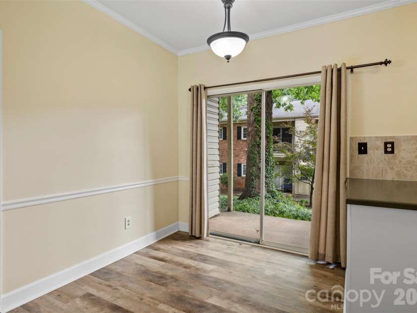5925 Quail Hollow Road, Charlotte, NC 28210.  MLS# CAR4387065, YatesRealty ID 29171. 