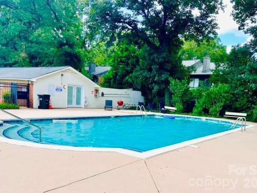 5925 Quail Hollow Road, Charlotte, NC 28210.  MLS# CAR4412805, YatesRealty ID 29171. 